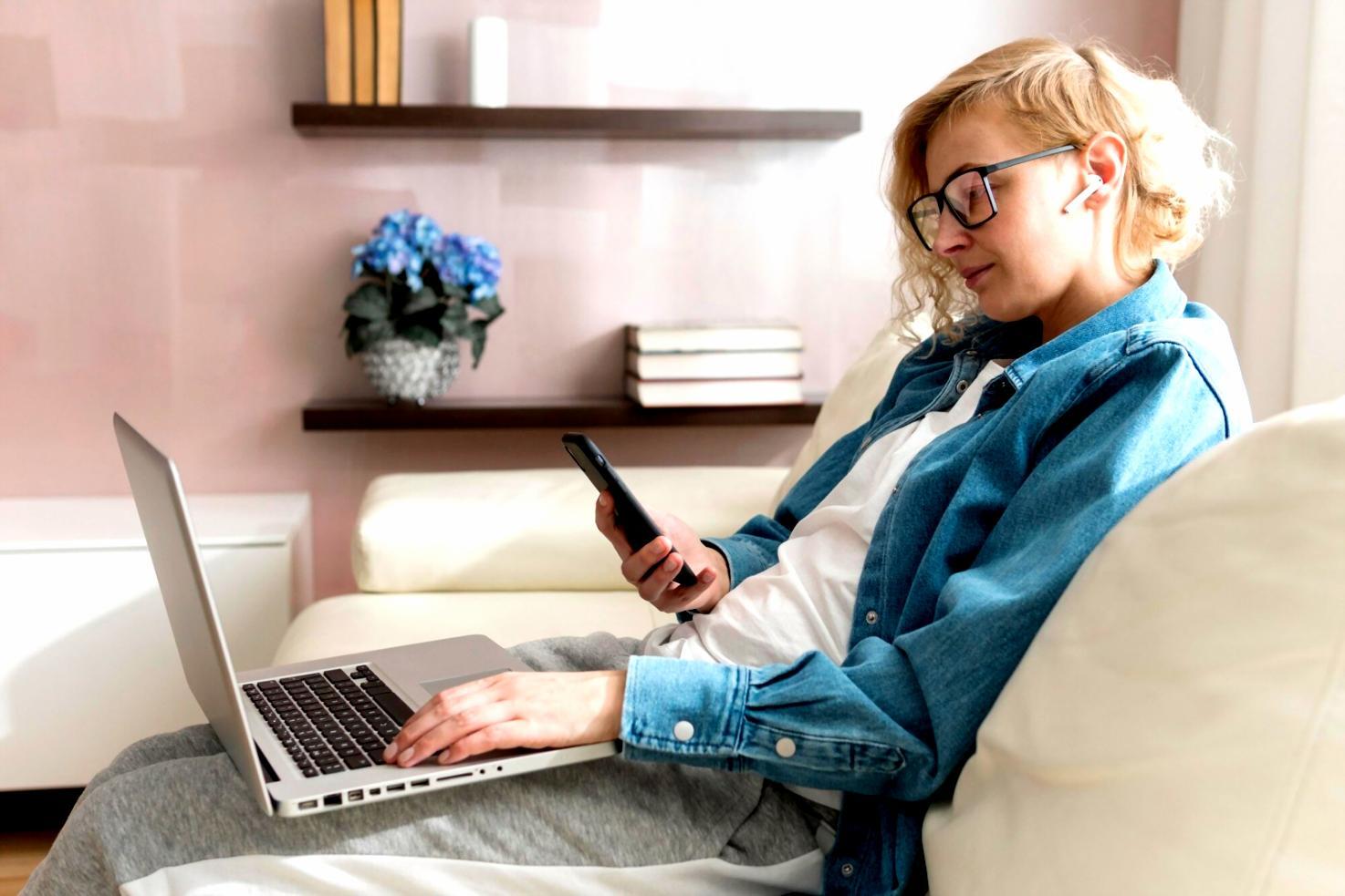 Group discussion during financial planning workshop